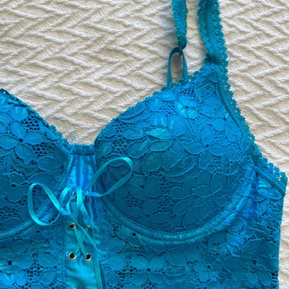 Amazing y2k lace up corset top size medium - Picture 4 of 7